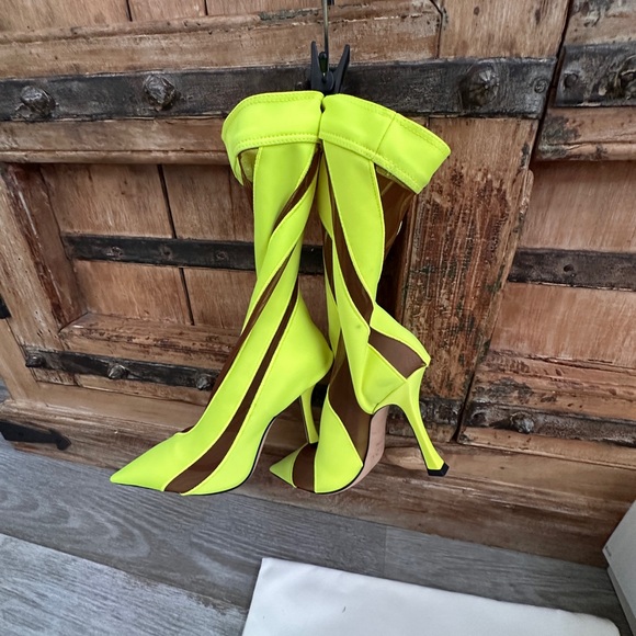 Jimmy Choo Neon Yellow - Picture 5 of 12